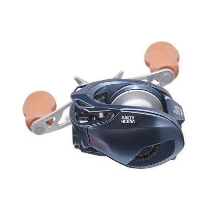 Bates Fishing Co. Salty Hundo Casting Reel 7.1:1 RH | BRSHRH711GM - Left Side