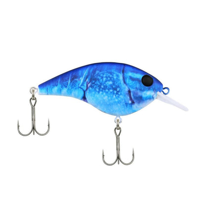 The Berkley Frittside Crankbait, designed in a blue, fish-shaped model with a glossy finish, is ideal for bass fishing. This lure features balsa-like actions with a curved body and a small plastic lip for diving. It comes equipped with two treble hooks—one in the front and one in the back—and has a surface pattern that mimics fish scales to enhance its appeal.