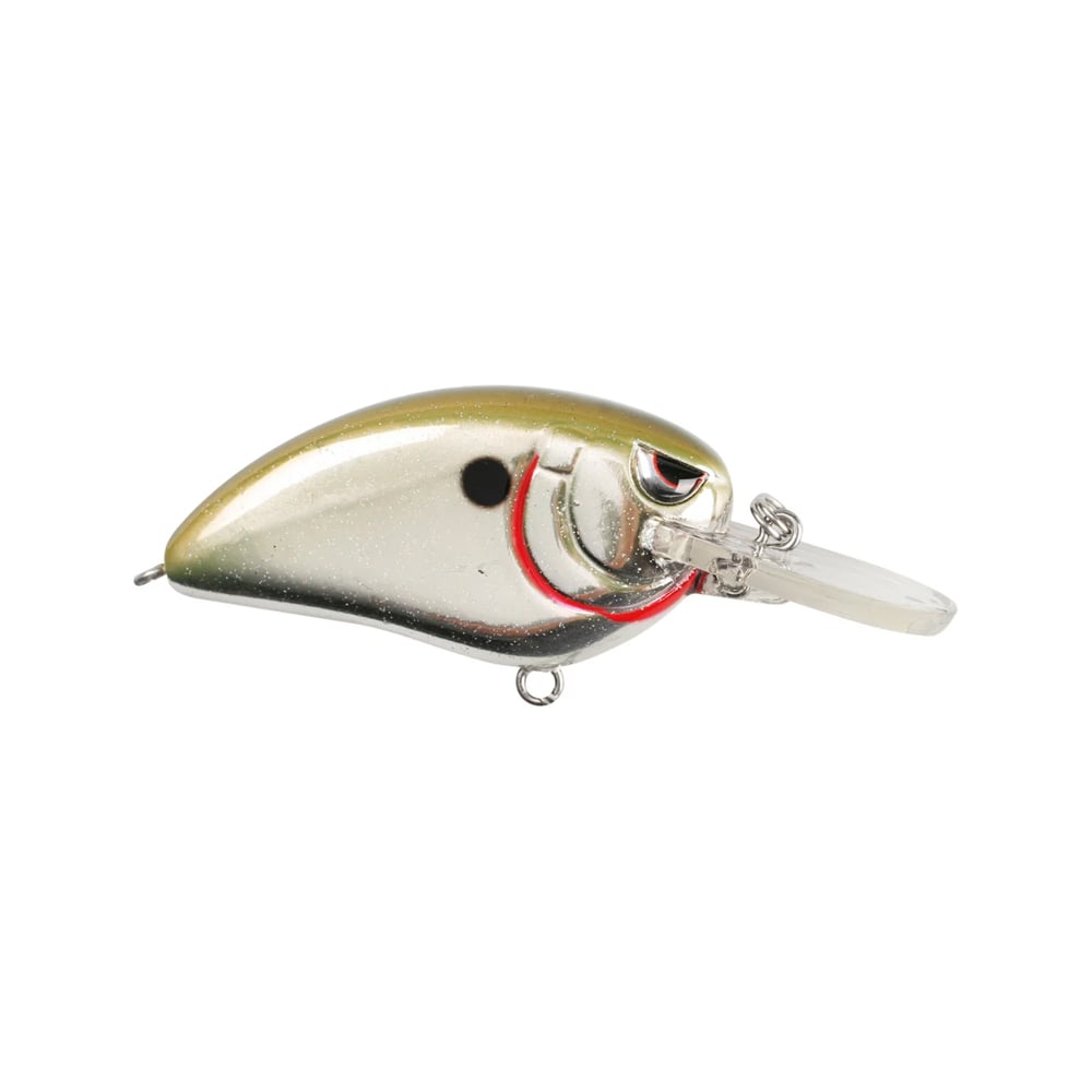 The SPRO Little John MD Crankbait boasts a silver body with black eyes, a red gill pattern, and clear angled lip for diving. Featuring sharp Gamakatsu treble hooks, it’s ideal for effective medium diver fishing.