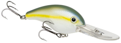 The Strike King 5XD Crankbaits lure boasts a sleek, fish-like shape and a yellow-to-green gradient top. Its white underside and curved bill are ideal for deep diving strikes, while two treble hooks enhance its appeal.