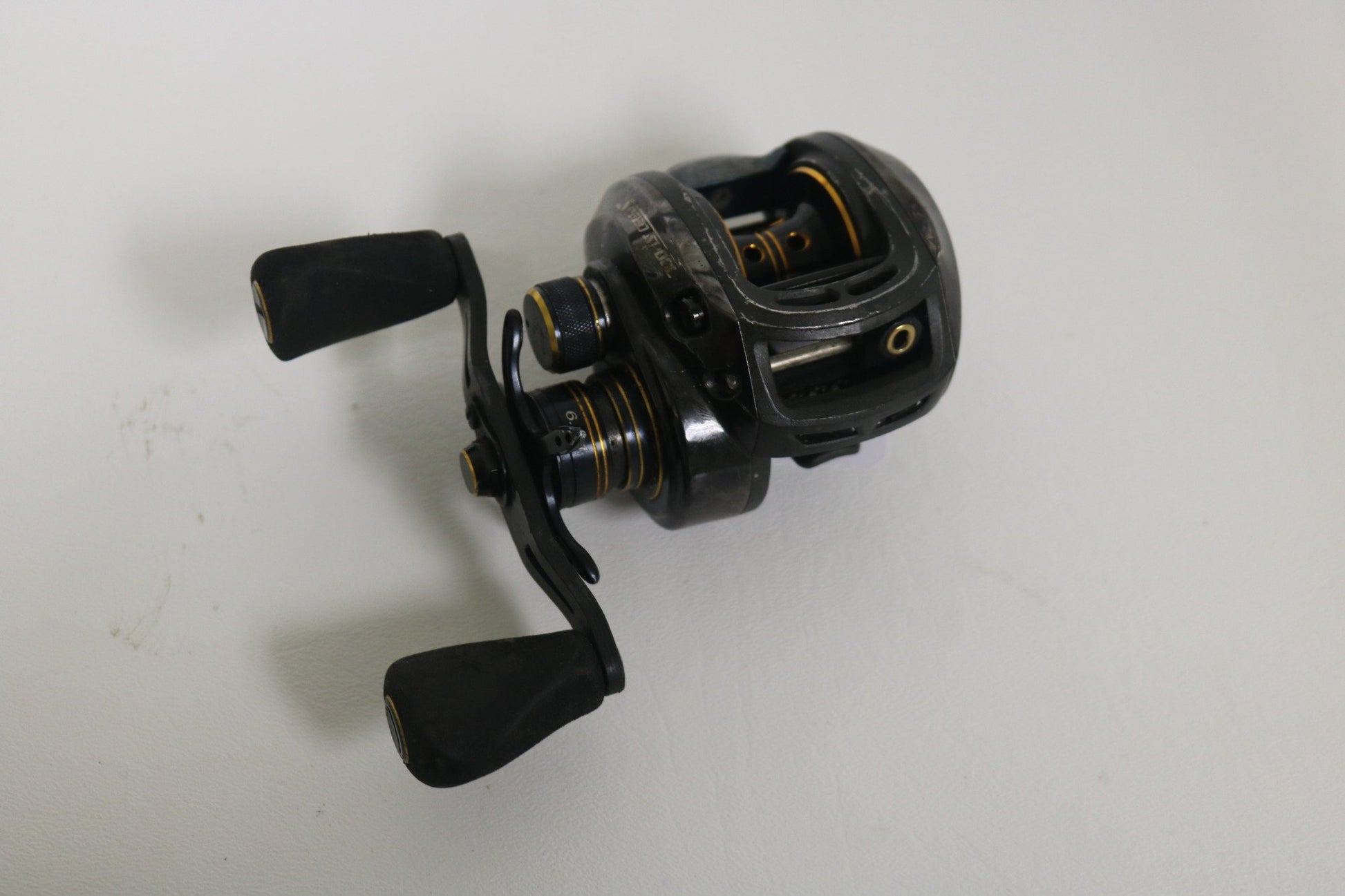 Lew's Pro Speed Spool TLP1HZ 6.4:1 RH - Used Casting Reel - Fair Condition