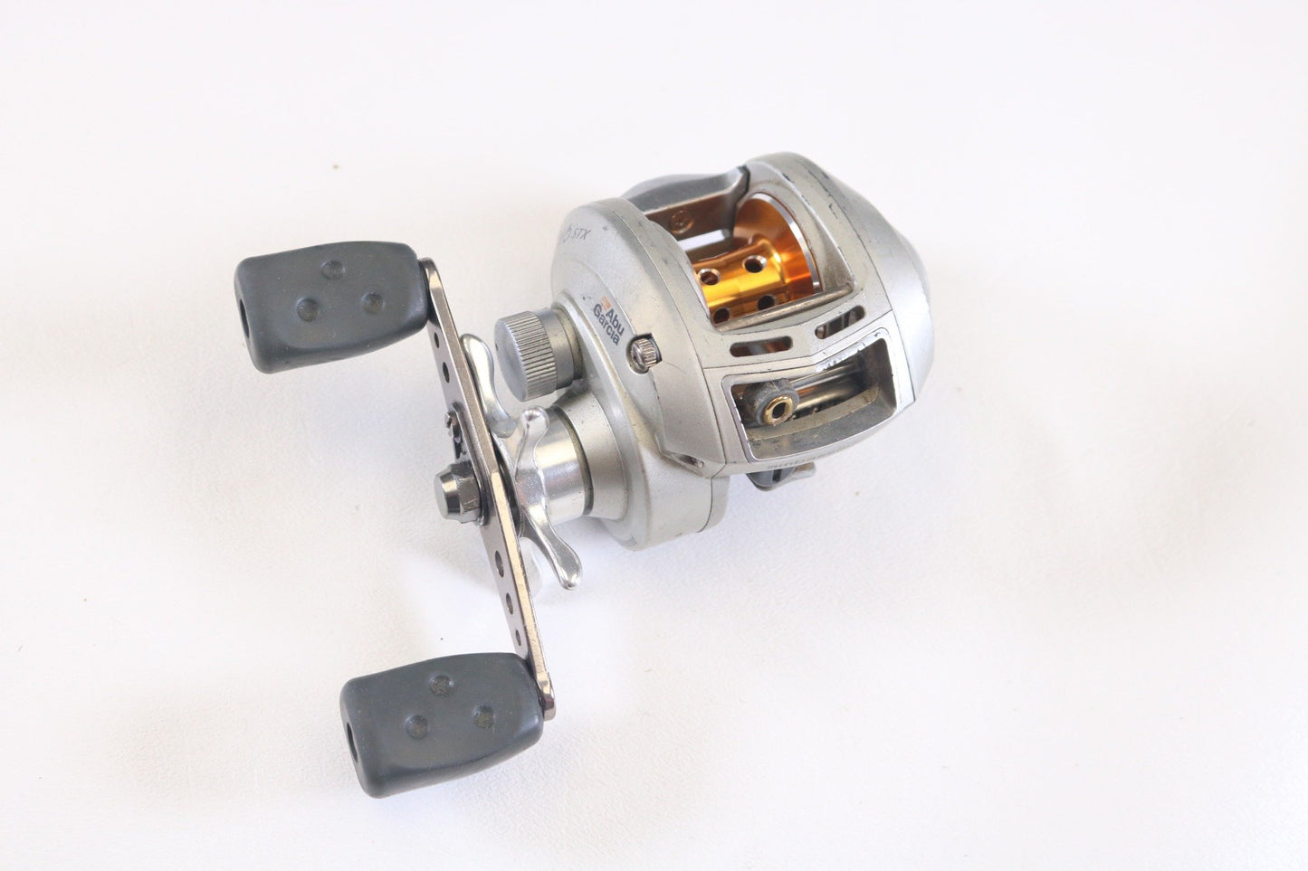 Abu Garcia Revo STX Gen 1 7.1:1 RH - Used Casting Reel - Good Condition